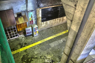 Illustration for article titled One of Japan's Scariest-Looking Train Stations